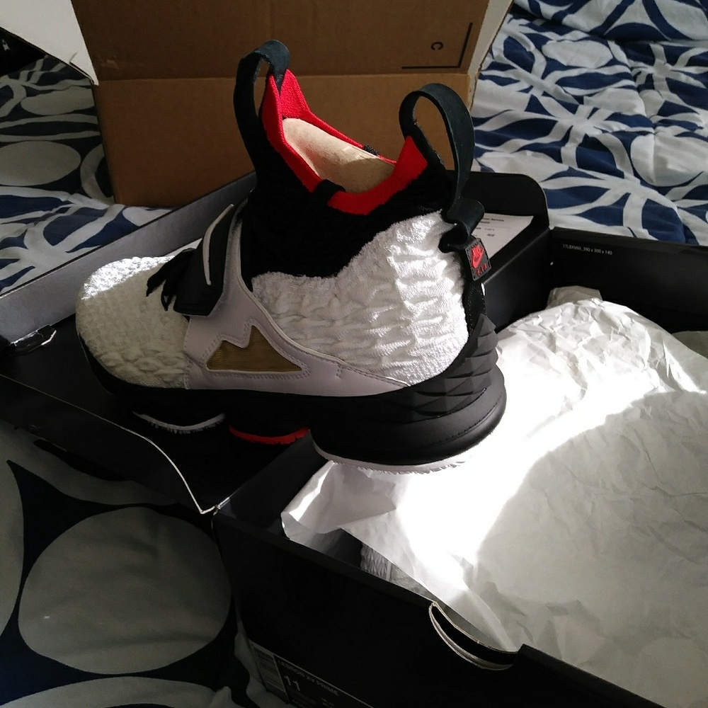 Lebron 15 diamond turf